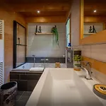 Sivara - Ovo Network Chalet *